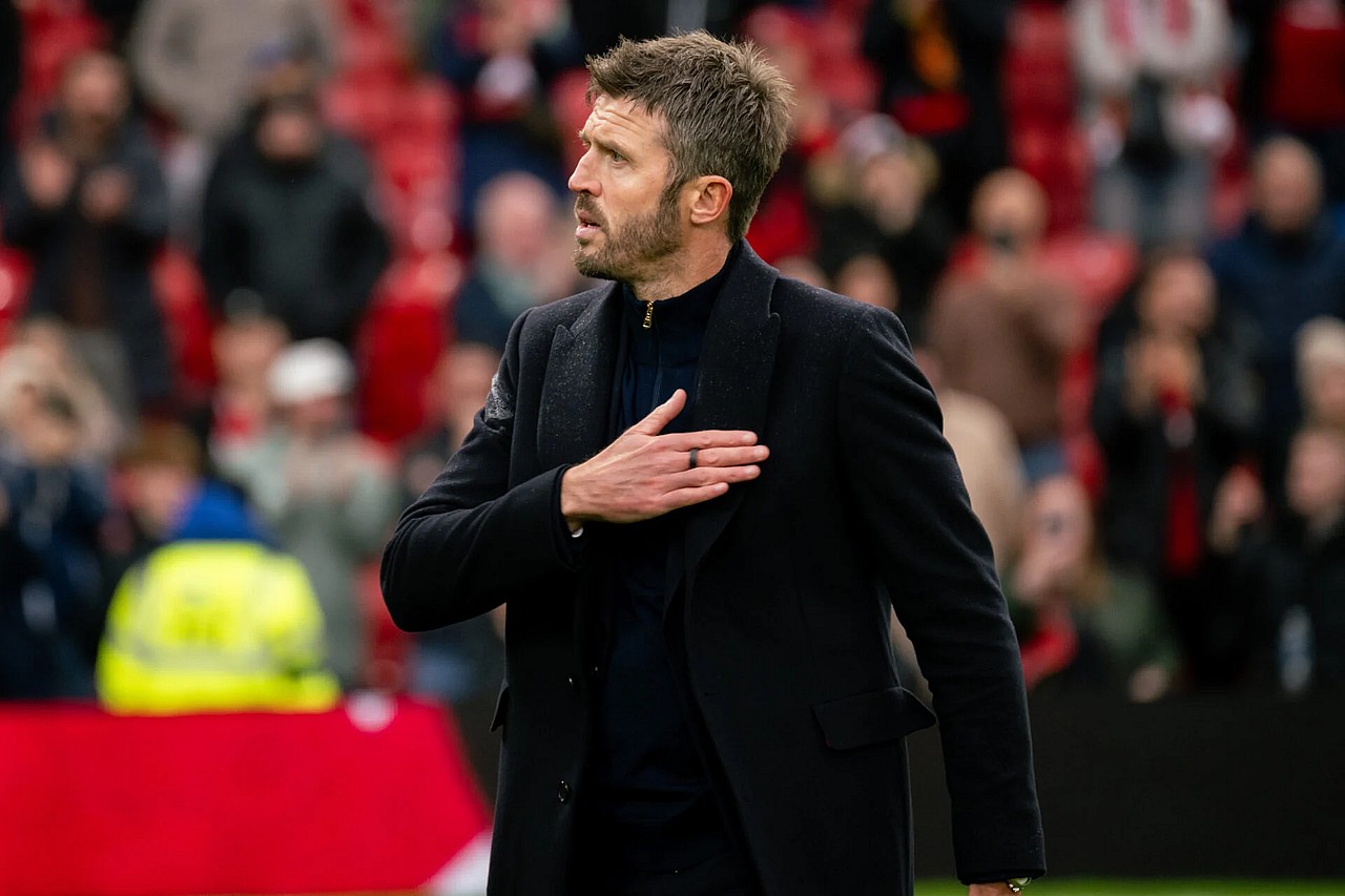 Introduction To Chelsea Michael Carrick stays in charge vs Chelsea: Give us FIVE players who ...